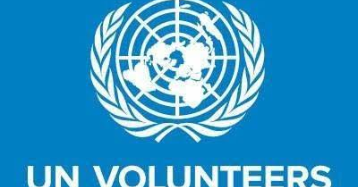 UN VOLUNTEER